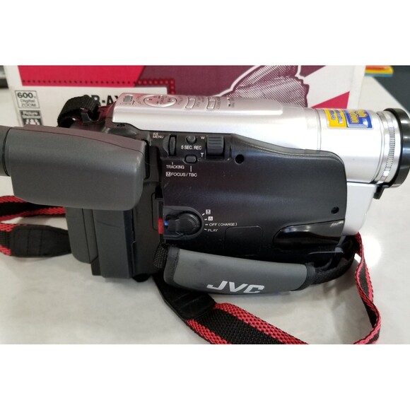 JVC GR-AX880u Camcorder tested working with box & new tape tested working - Picture 6 of 12